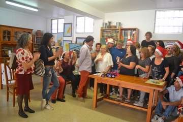  La Garita agradece al arqueólogo Abel Galindo los trabajos en el yacimiento de Los Melones (Foto Inma Perera)